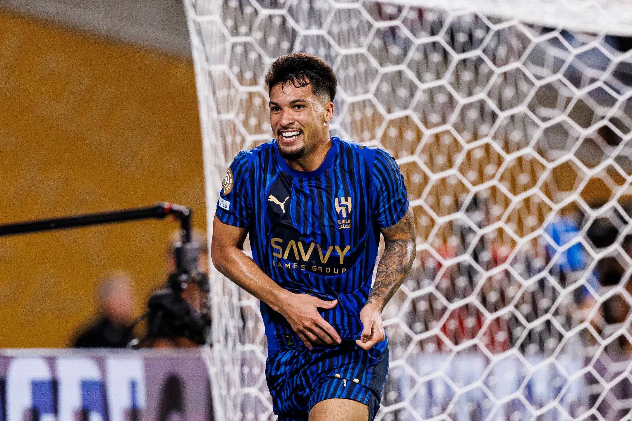 Oficial: Marcos Leonardo é reforço do Ajax 